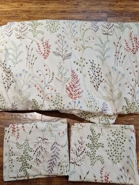 L.L. Bean Botanical Duvet Cover Set - Cream with Multicolor Botanical Print